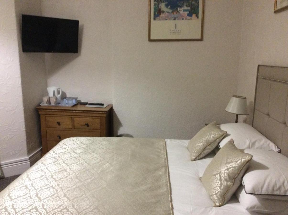 Frosty Towers Bed & Breakfast Llandudno Dış mekan fotoğraf