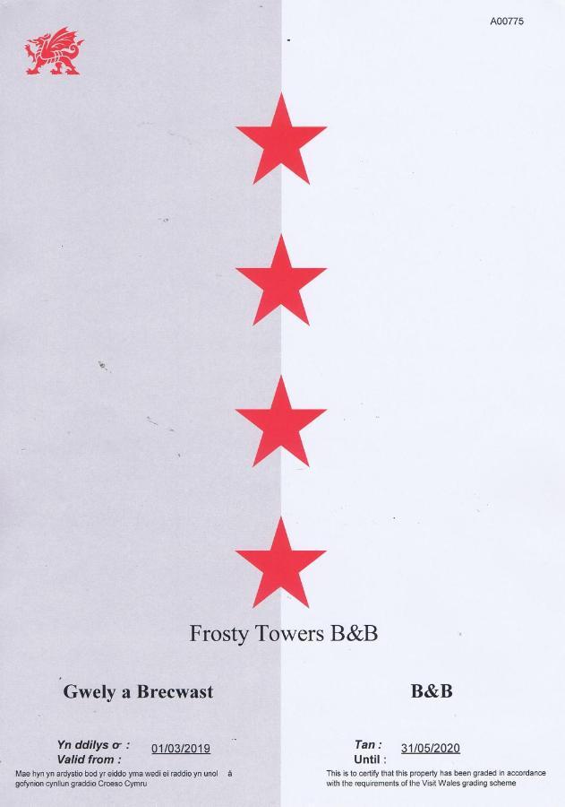 Frosty Towers Bed & Breakfast Llandudno Dış mekan fotoğraf